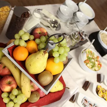 Aurora Erlangen Szálloda Heßdorf