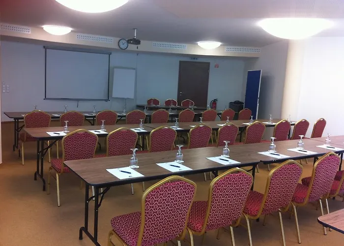 מלון Aurora Erlangen 3*