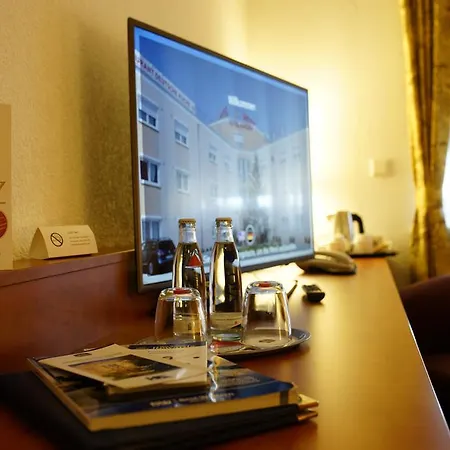 Aurora Erlangen ホテル 3*