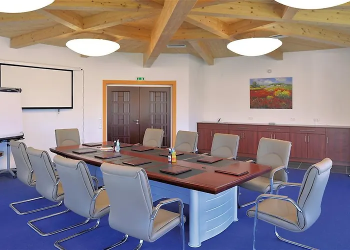 ホテル Aurora Erlangen Heßdorf