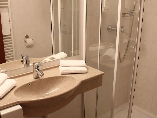 Aurora Erlangen 3*