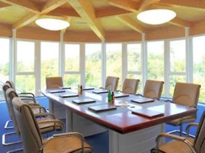 ホテル Aurora Erlangen 3*